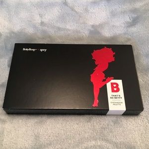 Betty Boop x Ipsy “That’s so Betty” Palette
